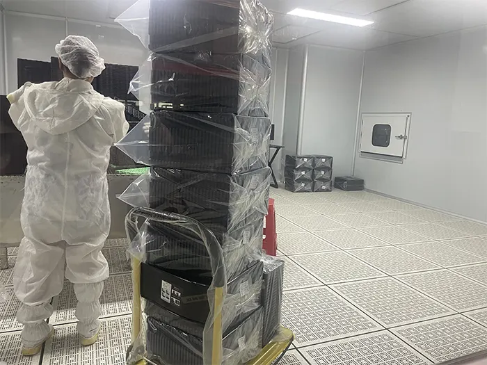 千级无尘车间作业